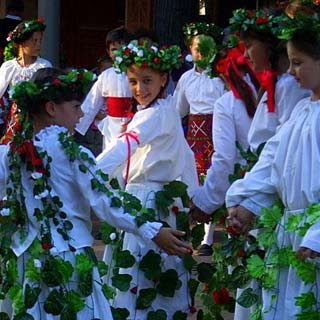 Paște In Oltenia Acasa La Romani